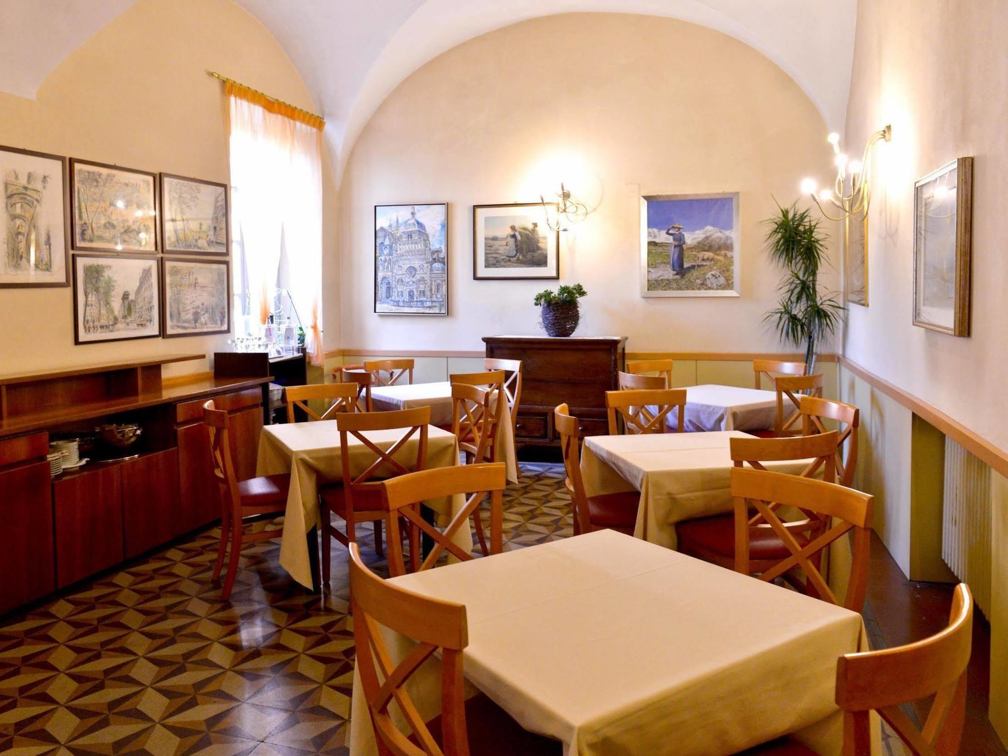 Albergo Della Torre Dal 1891 تريسكوري بالنياريو المظهر الخارجي الصورة