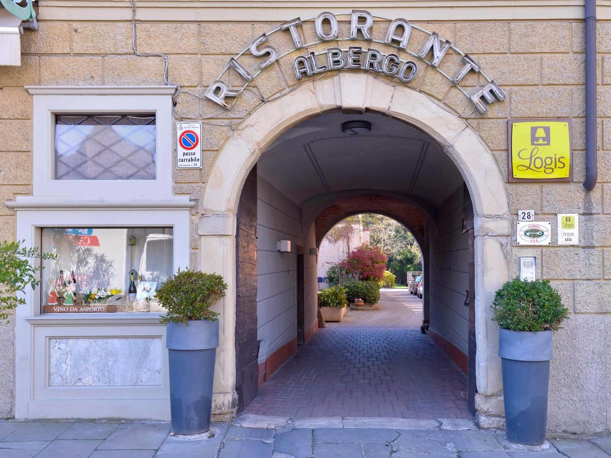 Albergo Della Torre Dal 1891 تريسكوري بالنياريو المظهر الخارجي الصورة